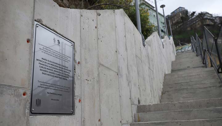 Cerca de 300 familias son beneficiadas con la reapertura de la escala Pasteur en Valparaíso.