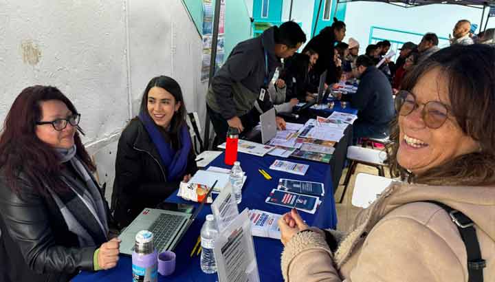 Diversos servicios se hicieron presentes en un nuevo «Gobierno en terreno» realizado en Villa Independencia.