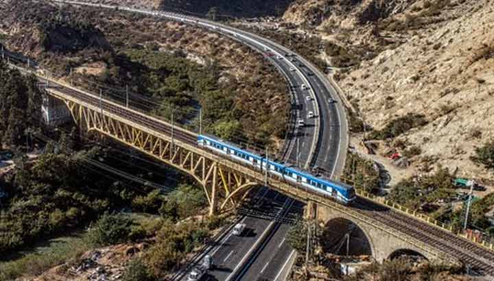 EFE Valparaíso anunció el adelanto de los servicios del tren Limache-Puerto durante los días sábados.