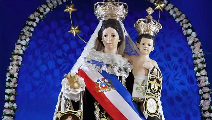 Virgen del Carmen, patrona de Chile.