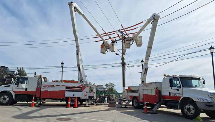 Chilquinta anunció compensaciones a familias afectadas por cortes de luz.