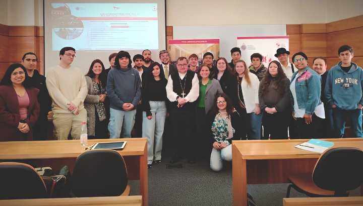 Se inició el curso para el liderazgo y transformación de la realidad política y social de Chile.