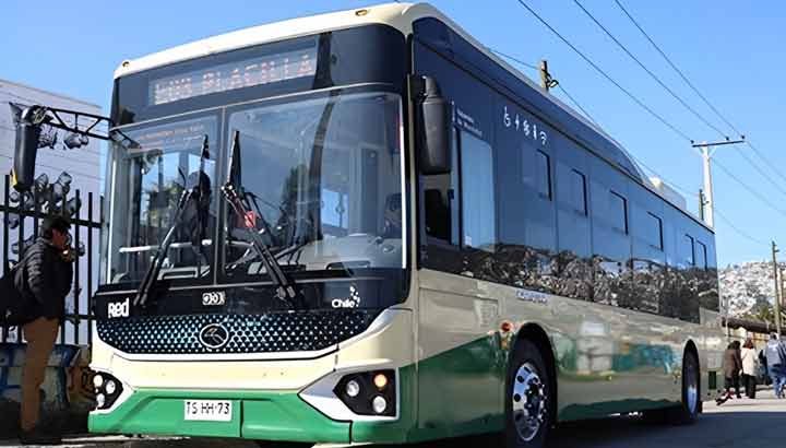 Ya comenzaron a circular dos nuevas líneas de buses eléctricos en Valparaíso