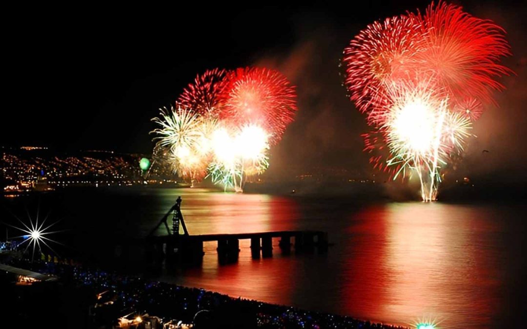 Alcaldesas de Valparaíso y Viña del Mar confirmaron la realización del espectáculo pirotécnico de «Año nuevo en el mar»