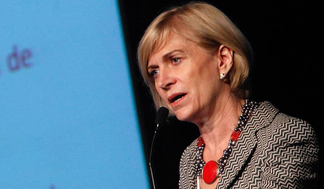 Evelyn Matthei cuestiona el acuerdo SQM-Codelco y abre una polémica
